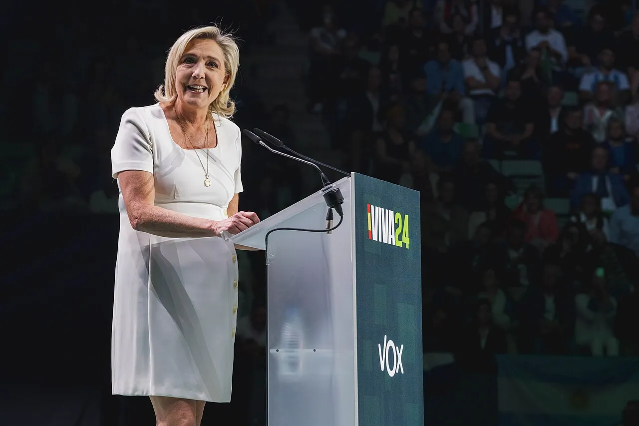 Marine Le Penová, die Andrej Babiš een belangrijke bondgenoot in de EU noemde