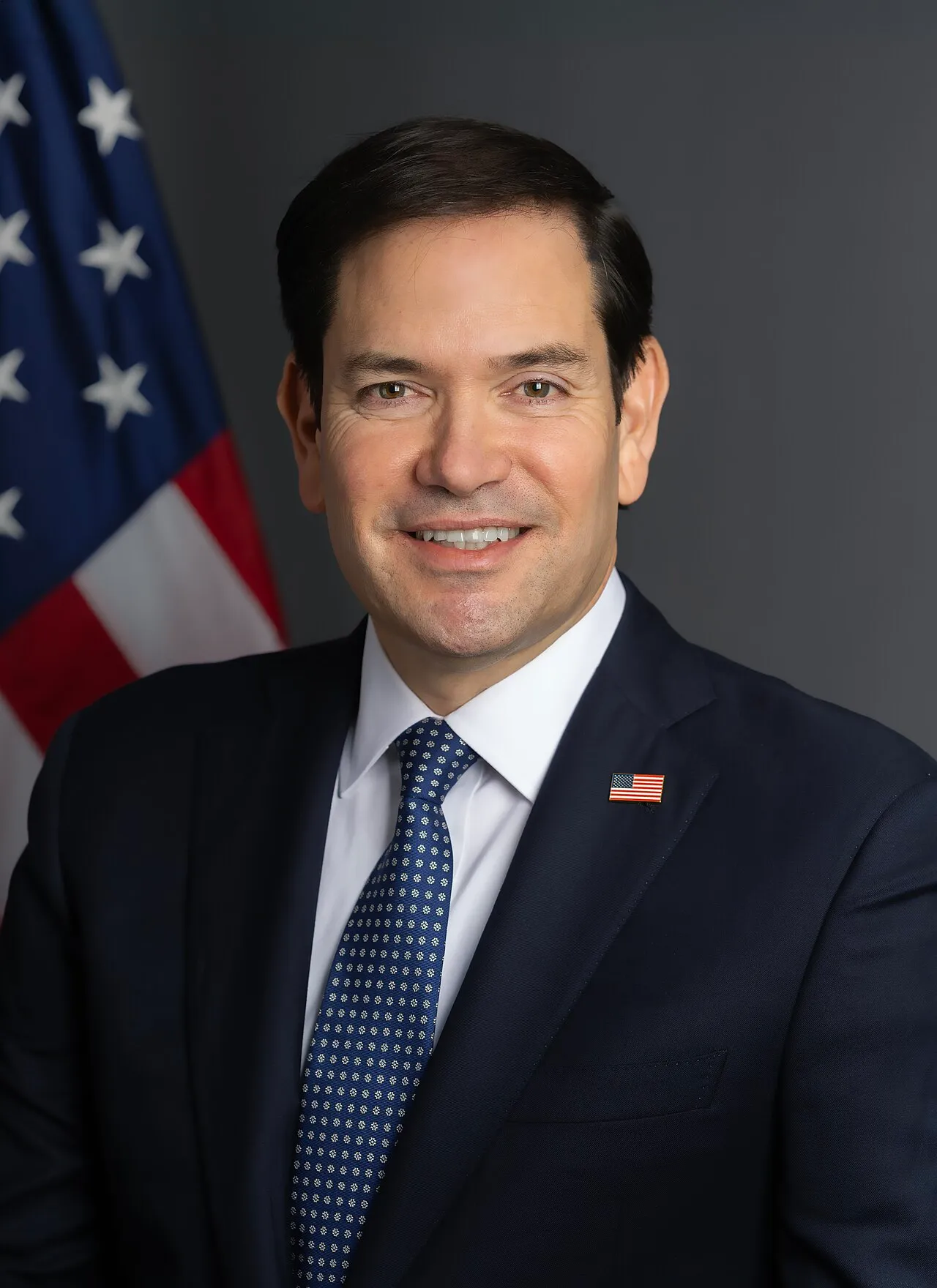 Officieel portret van de Amerikaanse minister van Buitenlandse Zaken Marco Rubio